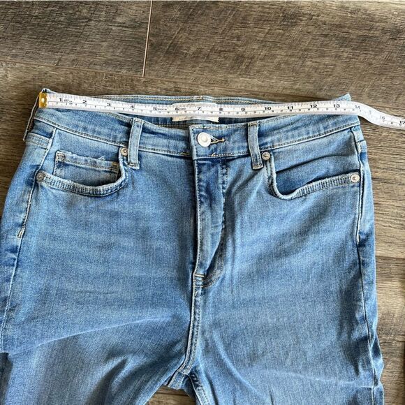 Free People Light Wash Busted Knee Destroyed Skinny Jeans Size 30 High Rise - Picture 11 of 16